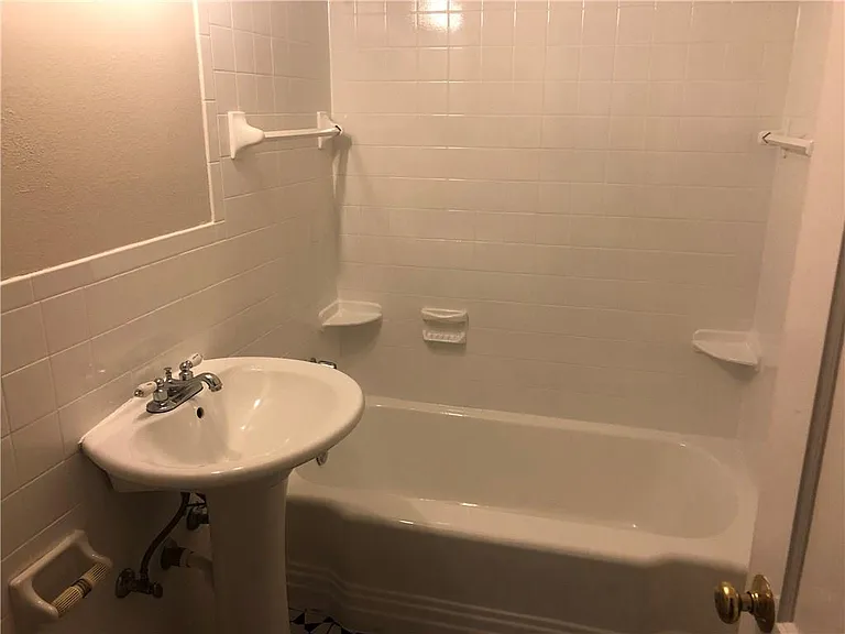 6011 Sheridan Ave — Photo 12