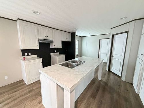 2nd image of 1413 Rosharon Rd Trailer 27