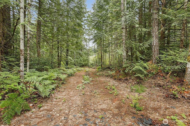 5th image of 1171 W Camp Sundown Road