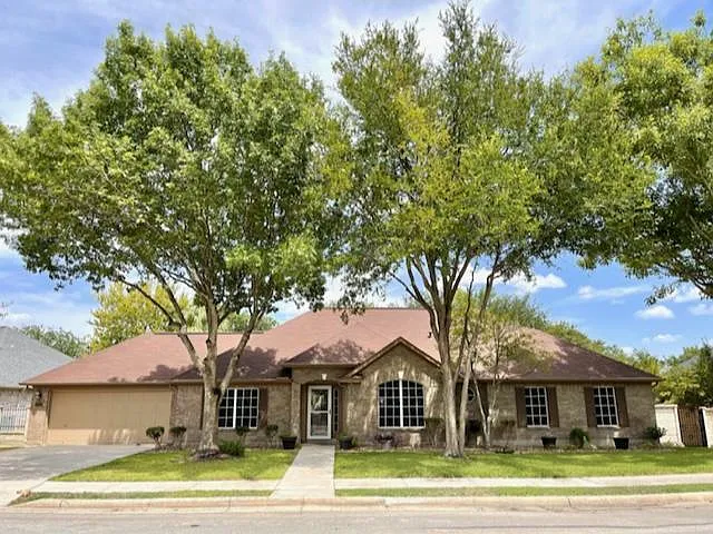 1604 Canyon Oak — Photo 1