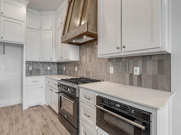 5th image of 4913 Misty Wood Ln