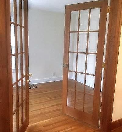 5th image of 32 Hayes St