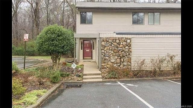 1st image of 3623 Maple Glen Ln