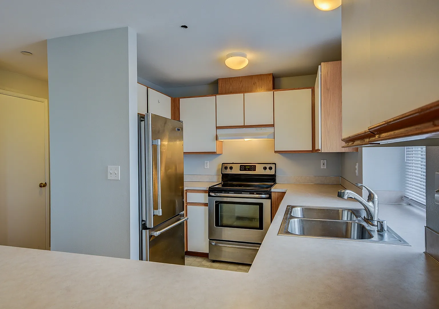 2 Bed 1.75 Bath Point of View Condo — Photo 1