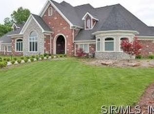 2009 Golf Course View Dr, Edwardsville, IL 62025
