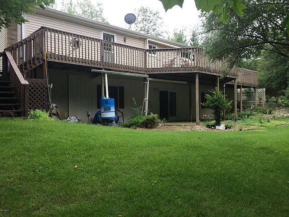 2nd image of 10175 Beachview Dr