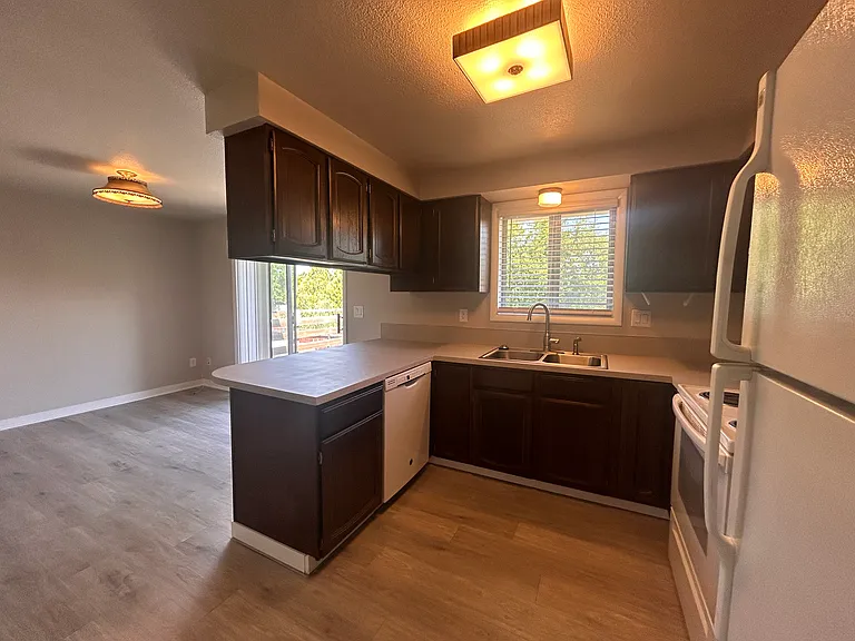 9188 W Dalton Pl — Photo 11