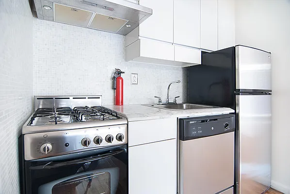 Rented by WAM Partners - William Moses Co. | media 50