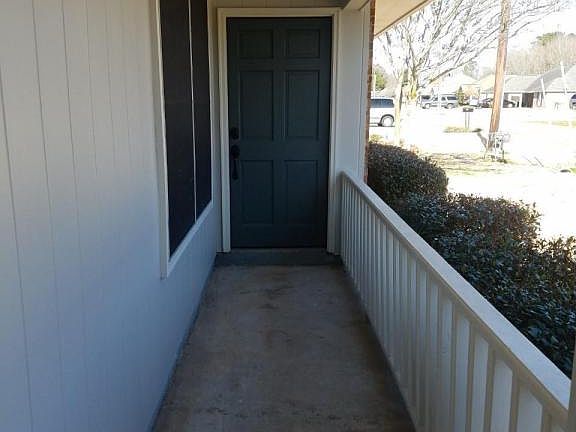 2nd image of 418 Estelle Dr