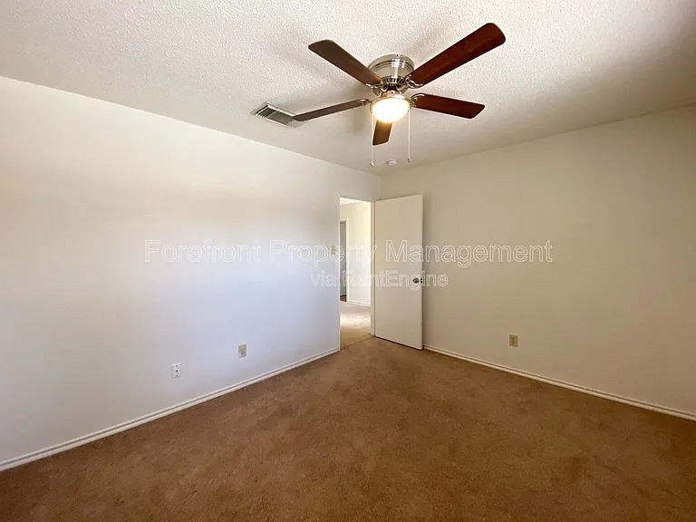 2510 Village Pkwy — Photo 51