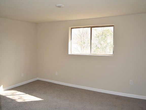 4th image of 3007 Grovey St #B