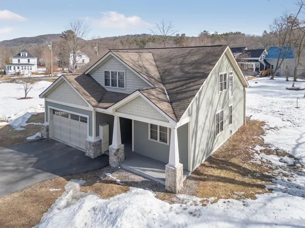 59 Middle Street, Newport, NH 03773