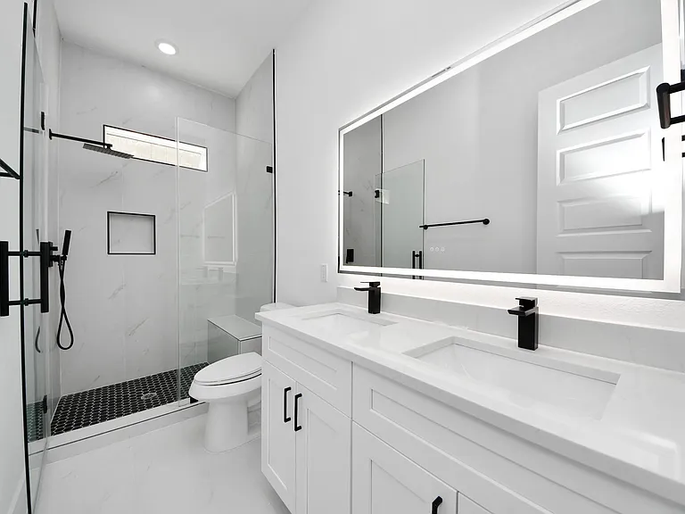 3310 Hardy St — Photo 22
