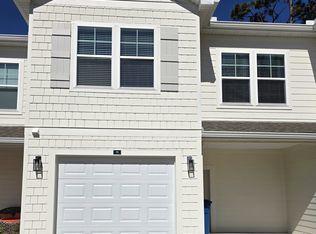 71 E Chapel Dr, Brunswick, GA 31525