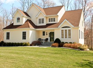 100 Travis Rd, Baldwin Place, NY 10505