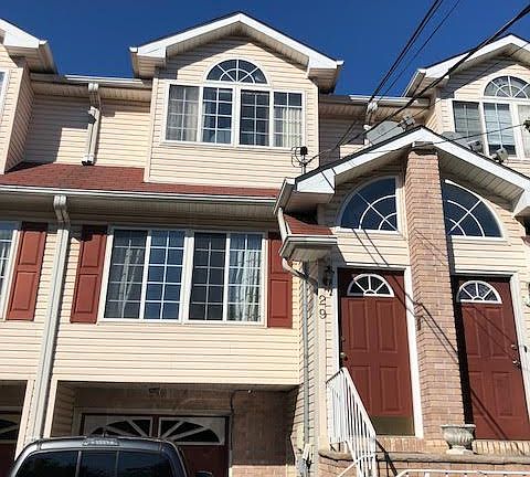 2nd image of 29 Arden Ave