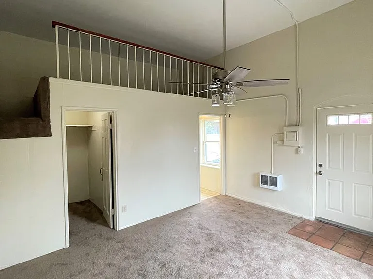 2110-2126 Thompson Blvd #&-275-287 — Photo 3