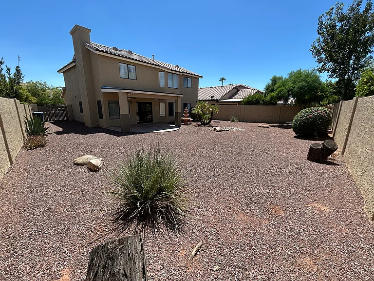 4334 E Anderson Dr — Photo 44