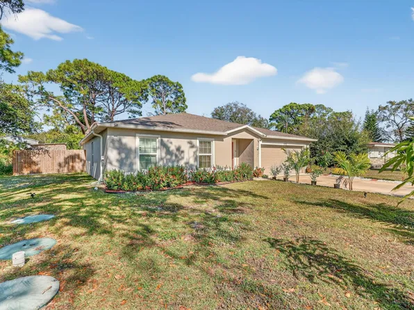 7490 Penny Lane, Fort Pierce, FL 34951