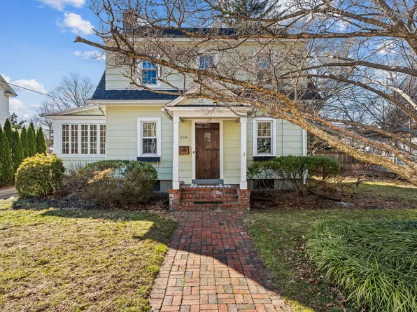 206 McKinley Avenue Extension, Norwich, CT 06360