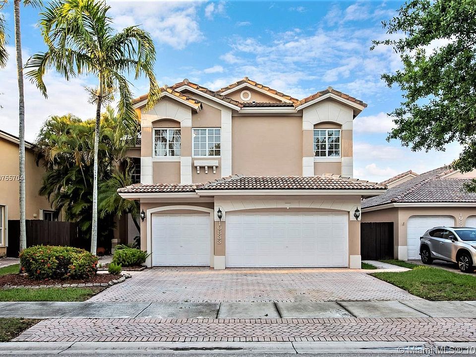 1st image of 10833 NW 73rd Ter