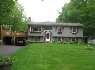 326 Chesterfield Rd, Northampton, MA 01062