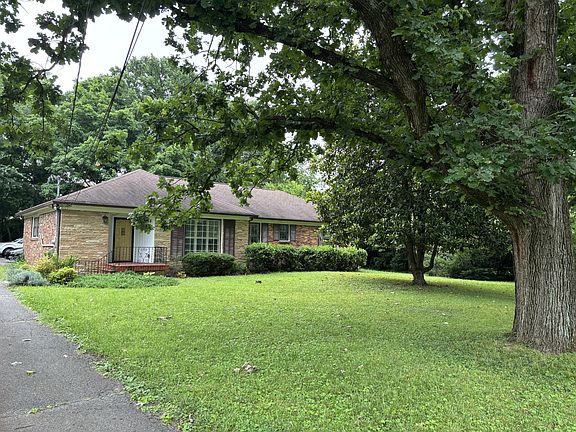 3rd image of 3836 Cross Creek Rd