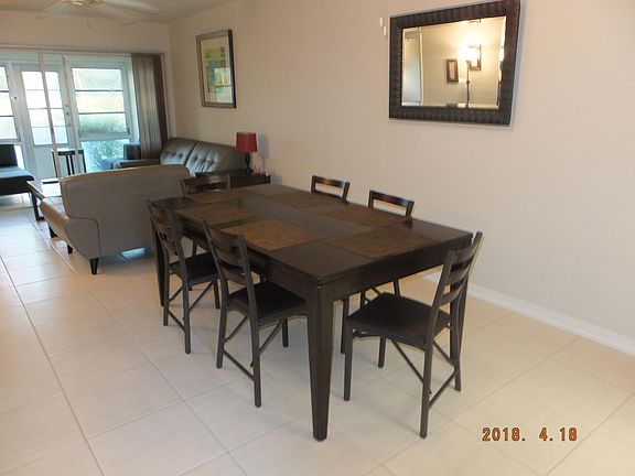 4th image of 1845 S Highland Ave #1105
