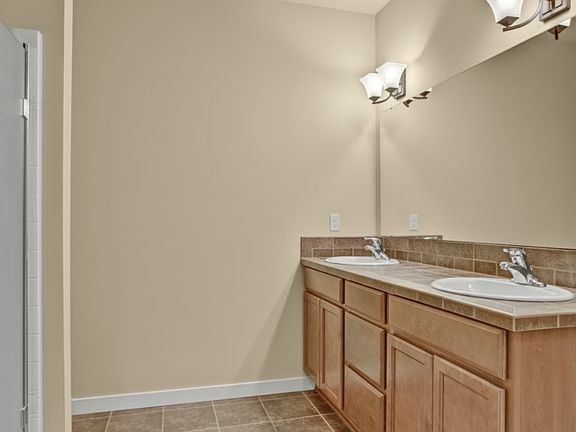 5th image of 8830 80th Ln SE