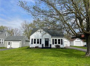 102 N Court St, Canastota, NY 13032