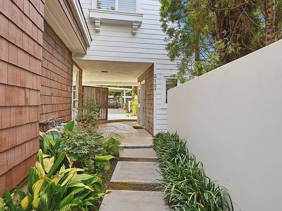 2nd image of 315 1/2 Goldenrod Ave