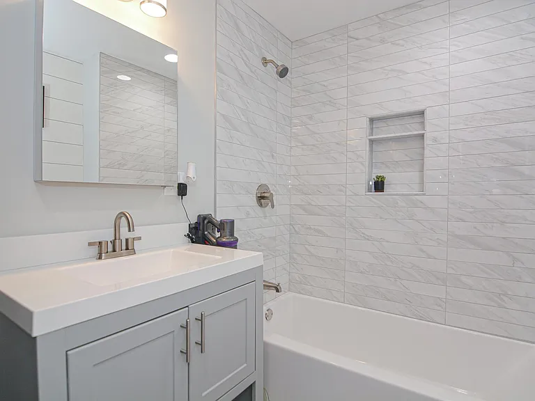 10 Grant St #1 — Photo 11
