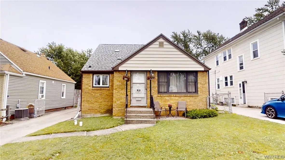 159 Edgewood Ave photo 1