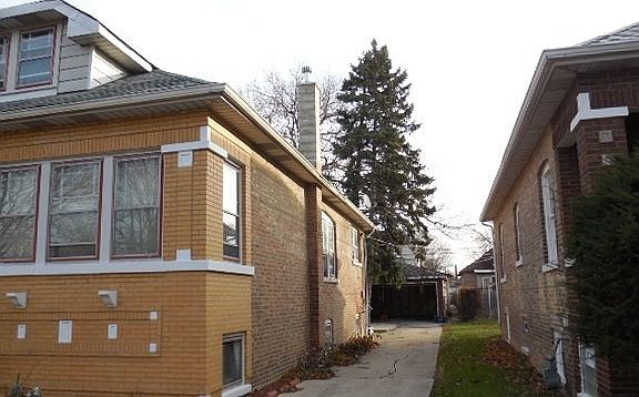 3rd image of 1405 S 15th Ave
