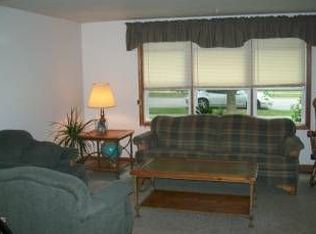 940 Pettibone St, Crown Point, IN 46307