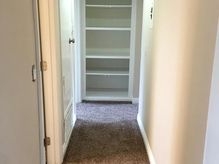 15551 Boleyn Cir #B — Photo 22