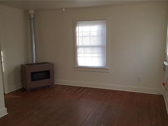 3rd image of 503 S College Ave