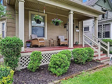 207 E Blake Ave — Photo 6