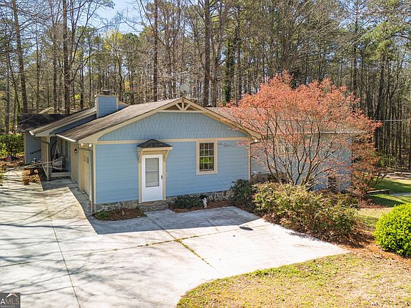 4th image of 205 Woodland Dr