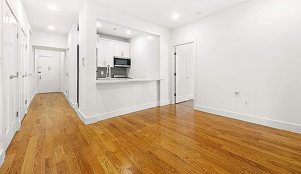 1st image of 539 Lenox Ave #4E