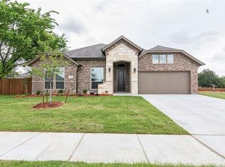 3913 Gentle Breeze Ct, Arlington, TX 76017