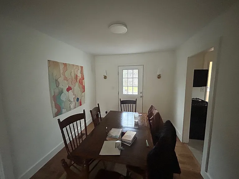 248 Kent Ln — Photo 4