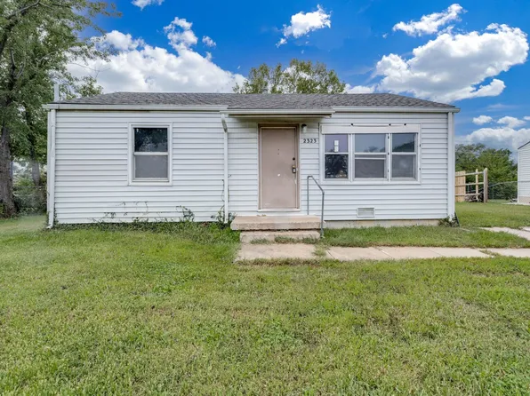 2323 N Estelle St, Wichita, KS 67219