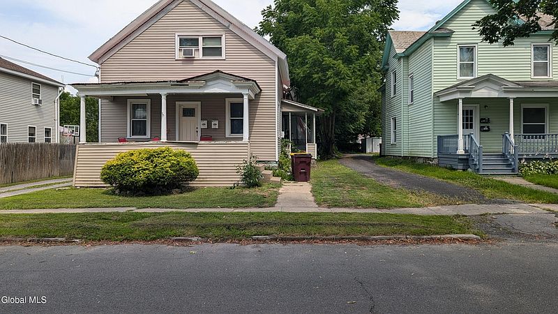 4th image of 58 Haskell Avenue
