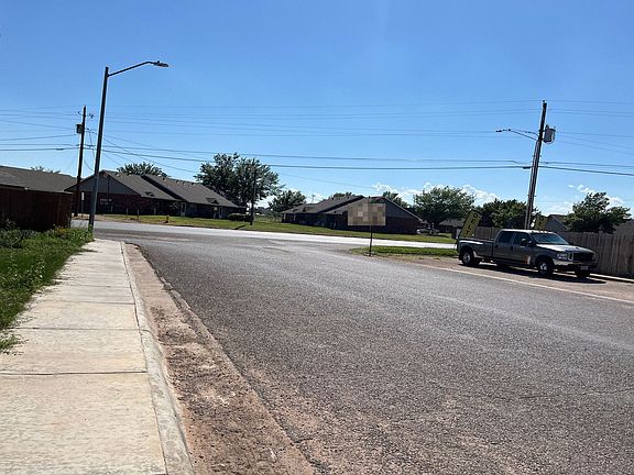 5th image of 222 Teakwood Dr