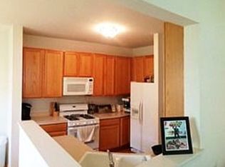 318 Fairmont Ct, St Charles, IL 60175