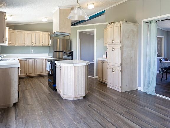 5th image of 103 Cloudberry Ln