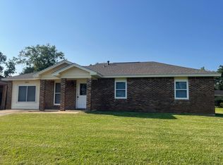 3413 Ken Ave, Pascagoula, MS 39581