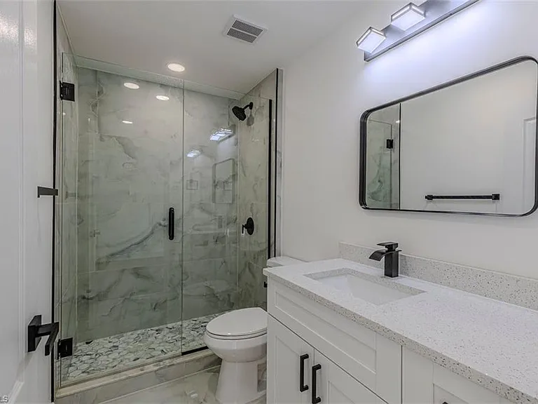 1230 NW 13th Ave — Photo 5