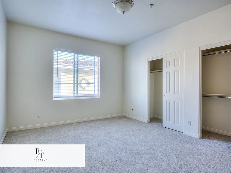 515 Florence Ave — Photo 25
